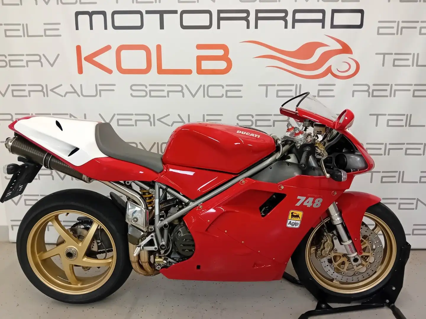 Ducati 748 Rouge - 1
