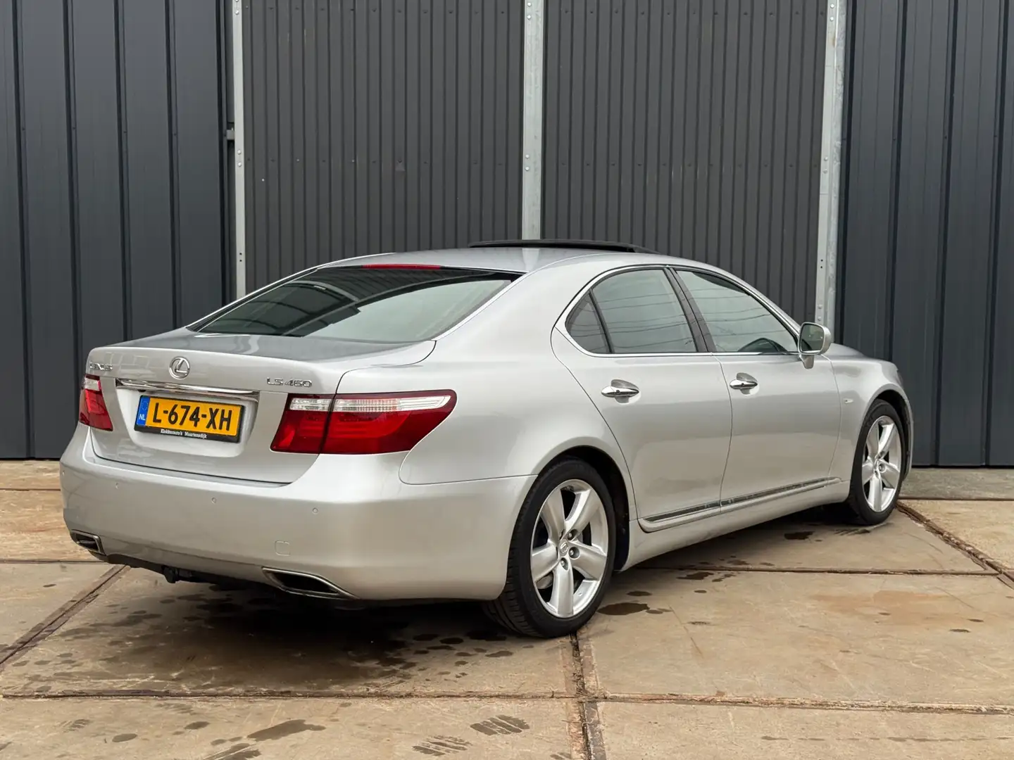 Lexus LS 460 President Topstaat | Dealer ondh. | TV | Trekhaak siva - 2