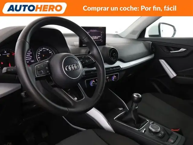 Audi Q2 view 12