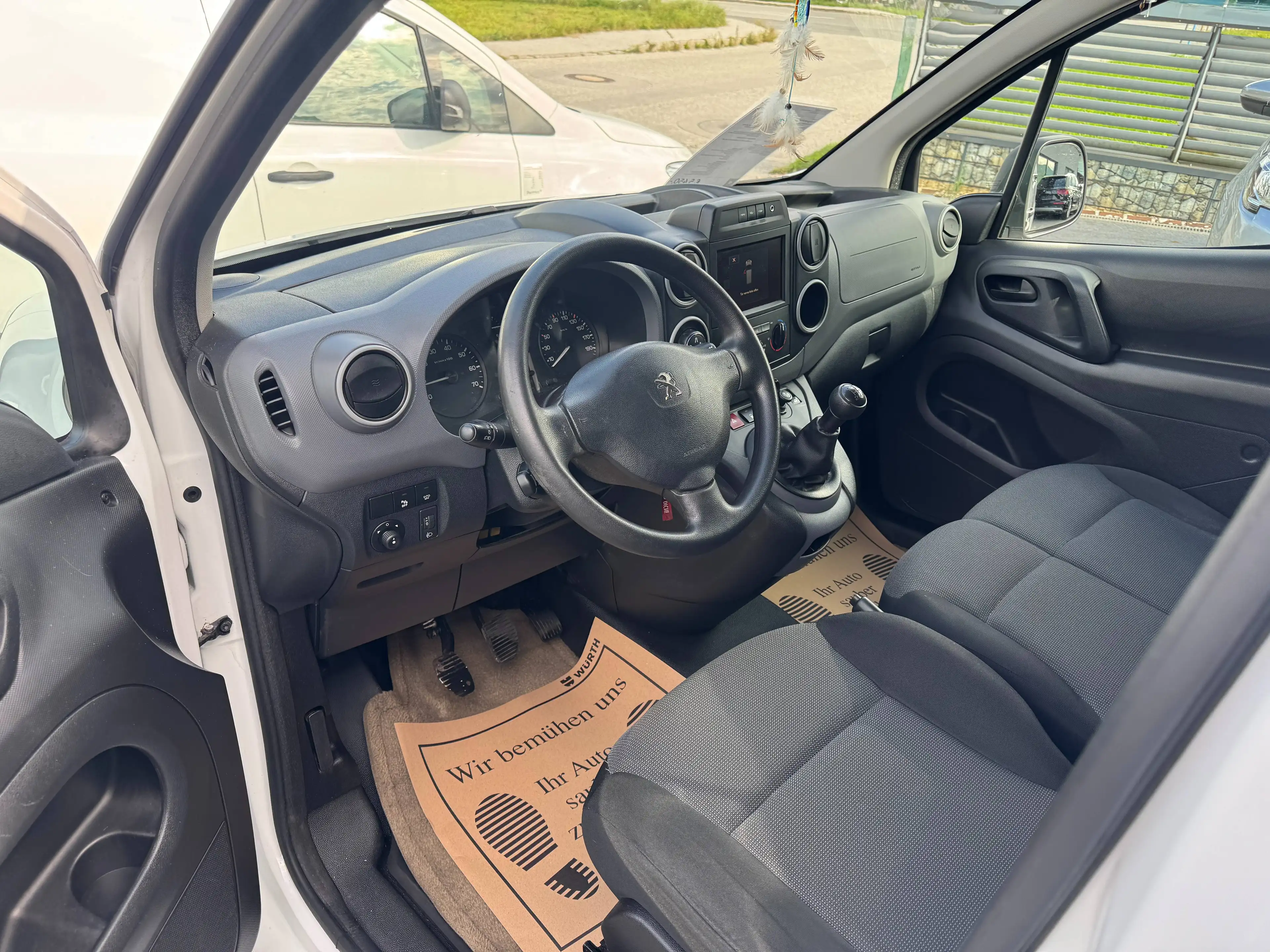Peugeot Partner L2 Premium — photo 11
