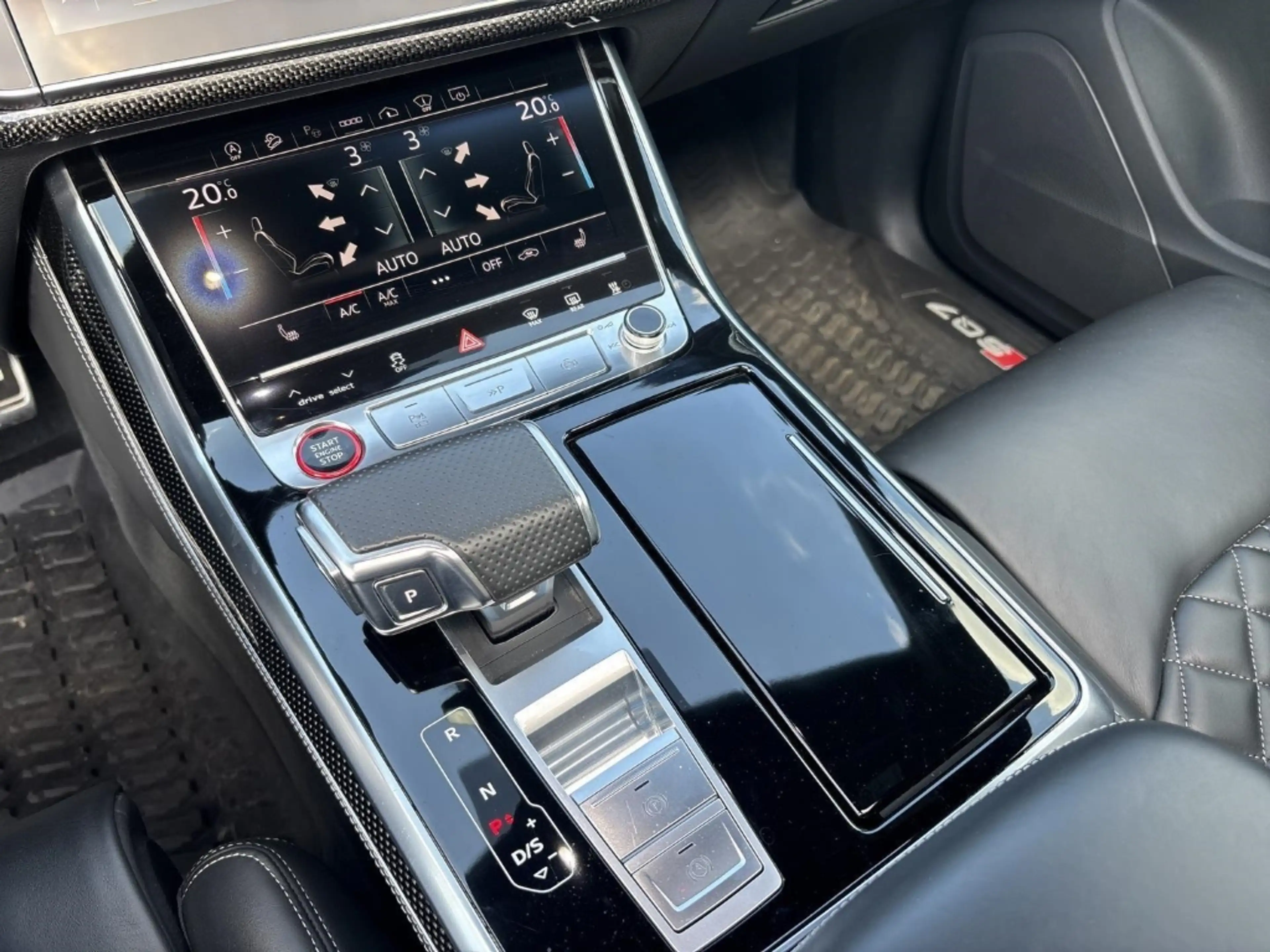 Audi SQ7 4.0 TDI Sportpaket HUD Luftfederung AD StandHZG AH — photo 13