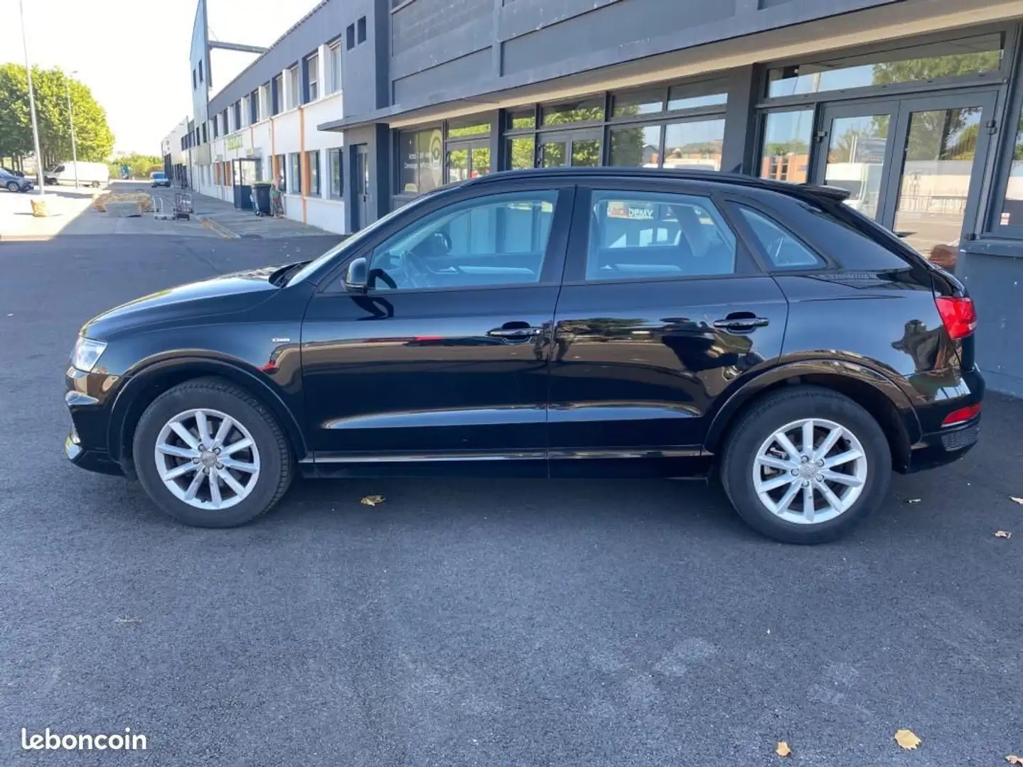 Audi Q3 1.4 COD TFSI 150 AMBIENTE S-TRONIC BVA Noir - 2
