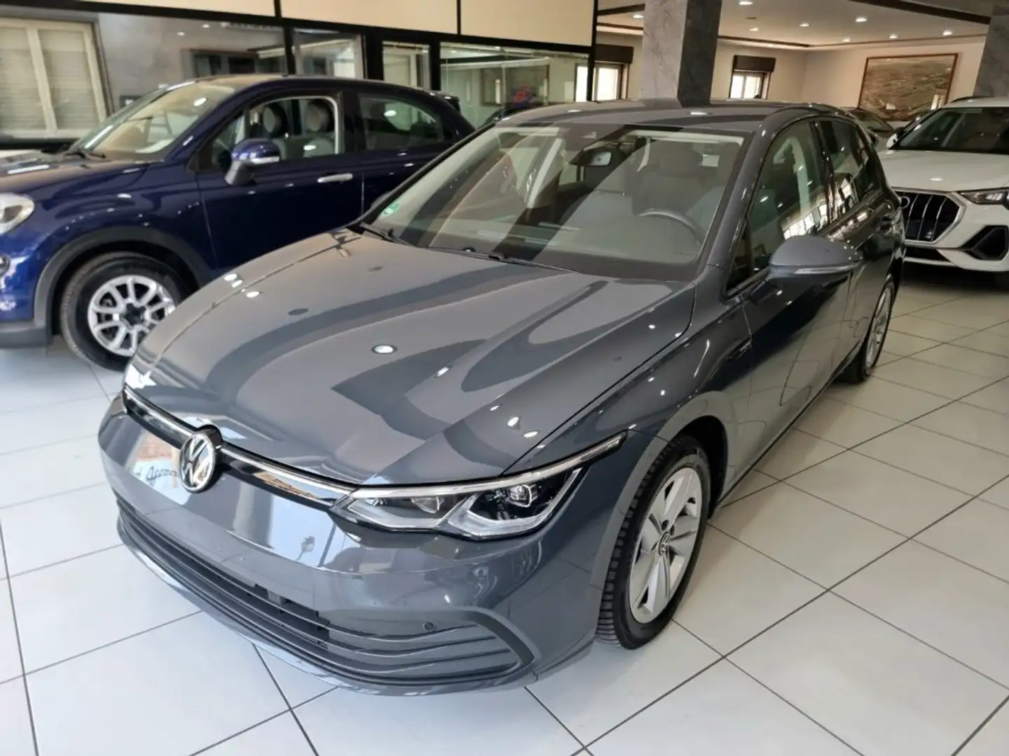 Volkswagen Golf 8 2.0 Edition Navi TDI 115CV Life - Fari Matrix IQ Grigio - 1