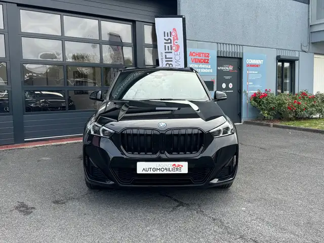 BMW X1 view 3