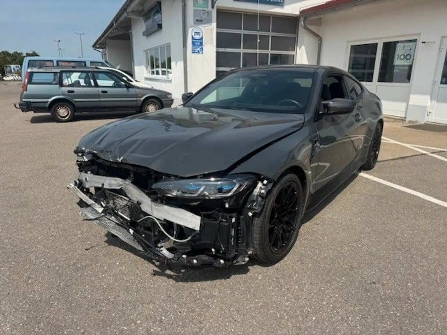 BMW M4 Coupe xDrive Competition H&K, Sitzbelüftung Grau - 2