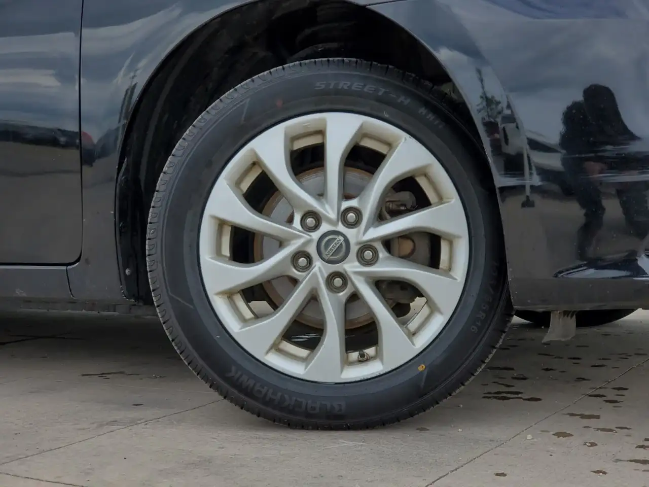 Nissan Sentra снимка Nissan Sentra