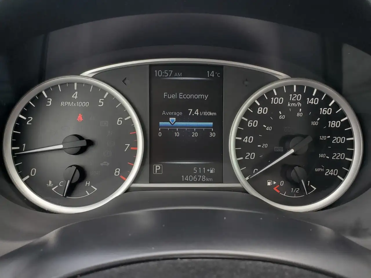 Nissan Sentra снимка Nissan Sentra