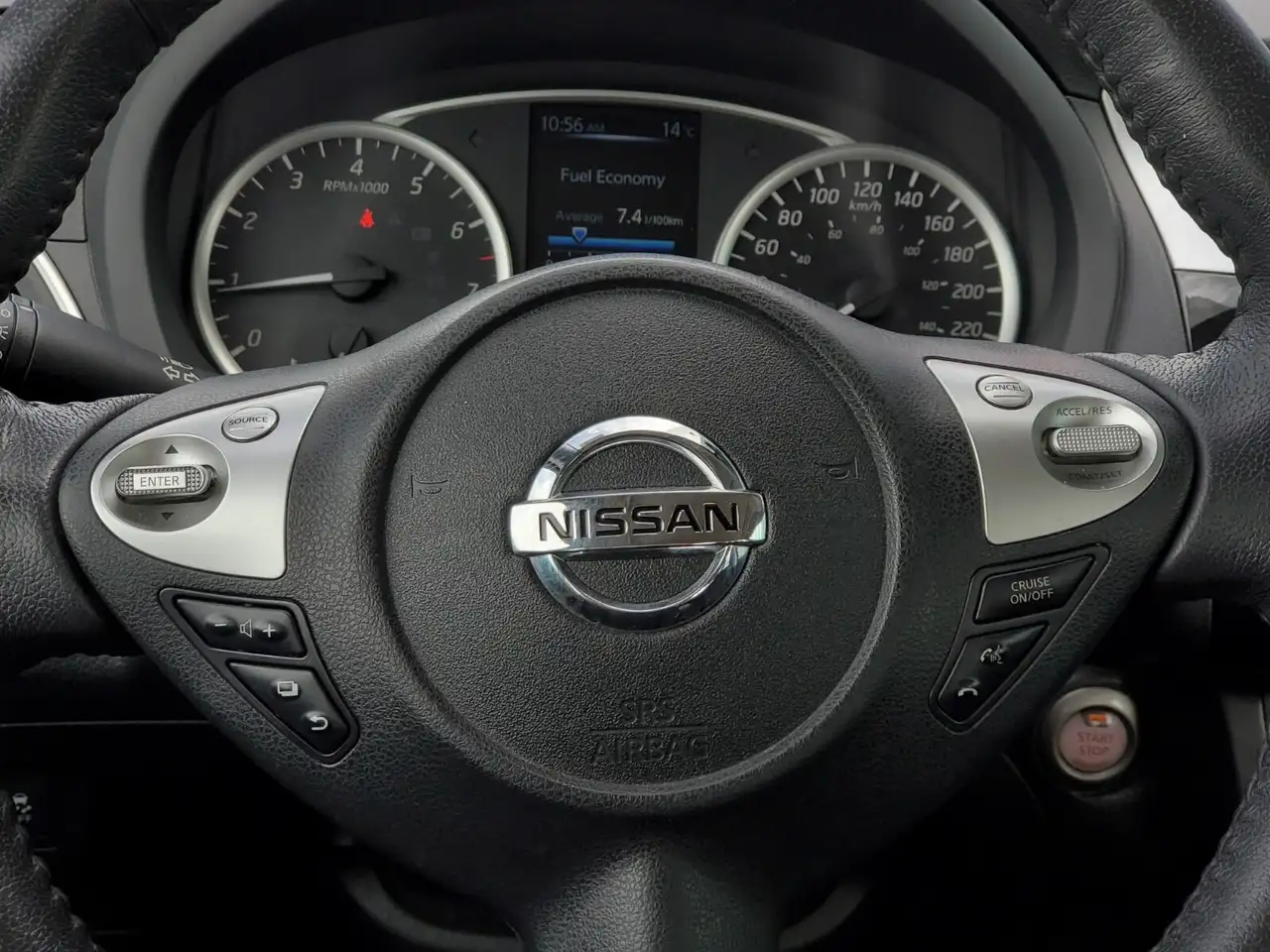 Nissan Sentra снимка Nissan Sentra