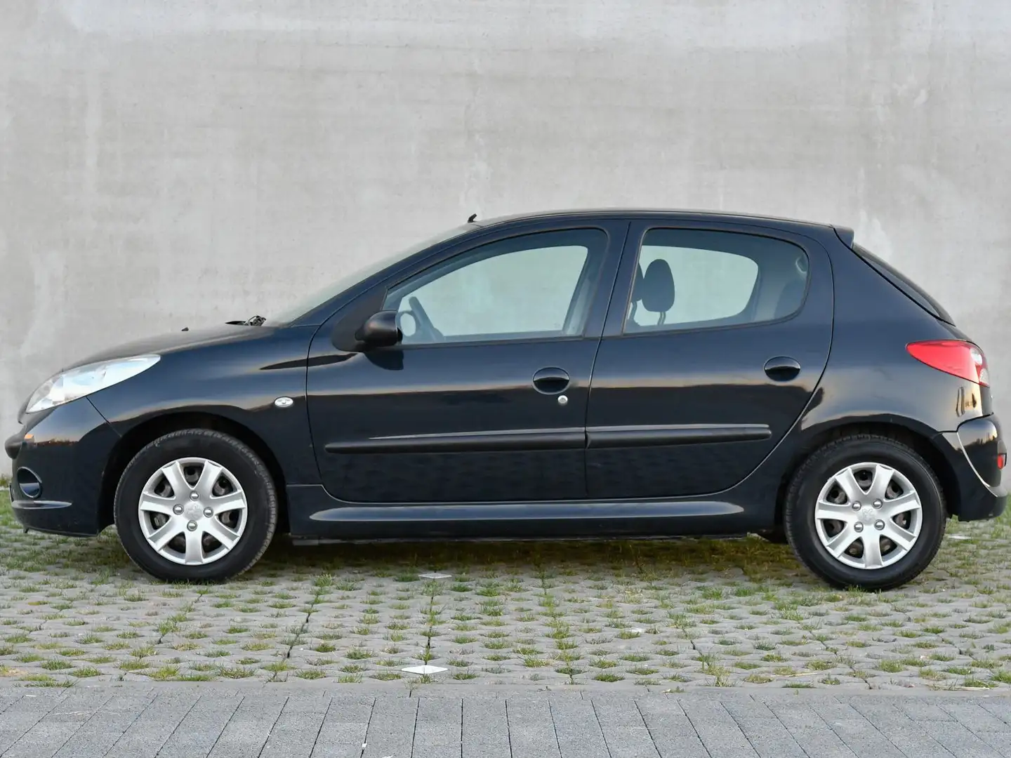 Peugeot 206 + 1.1i Essence / 2009 / 174 000 km ! Noir - 2