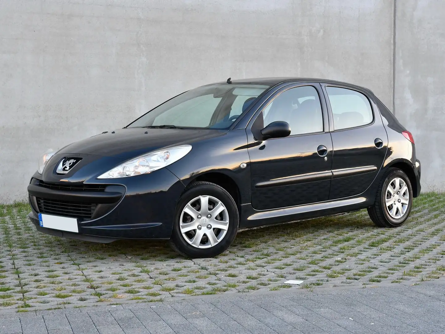 Peugeot 206 + 1.1i Essence / 2009 / 174 000 km ! Noir - 1