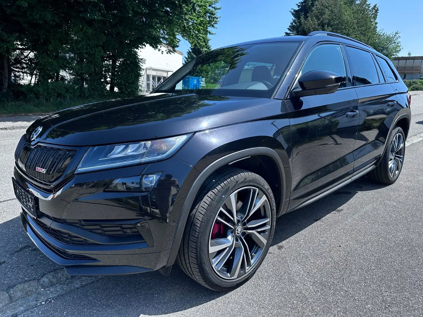 Skoda Kodiaq RS 4x4 PANO/ACC/AHK/NAVI/LED/1.Hd Negro - 2