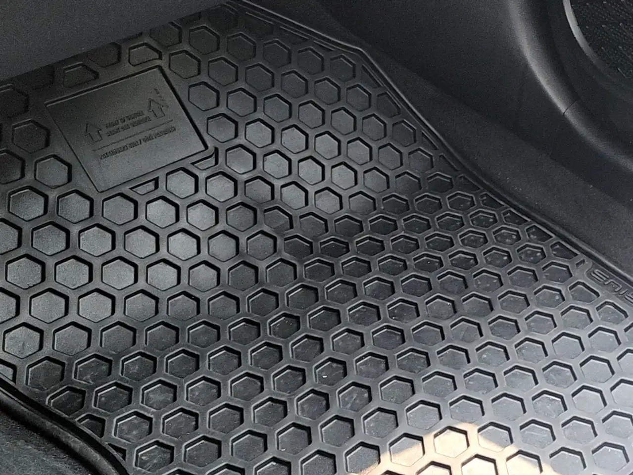 Toyota Prius Prime снимка Toyota Prius Prime