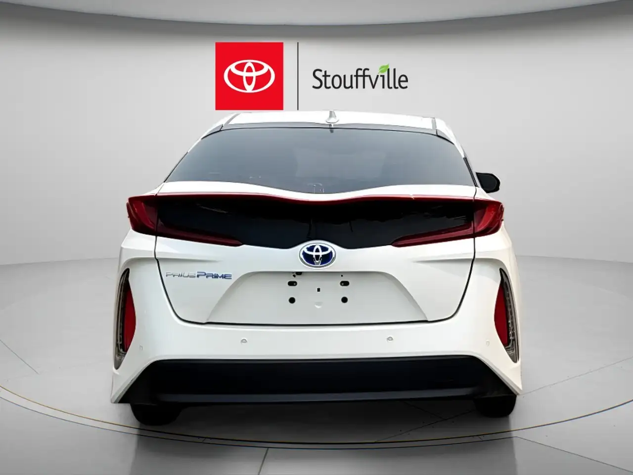 Toyota Prius Prime снимка Toyota Prius Prime