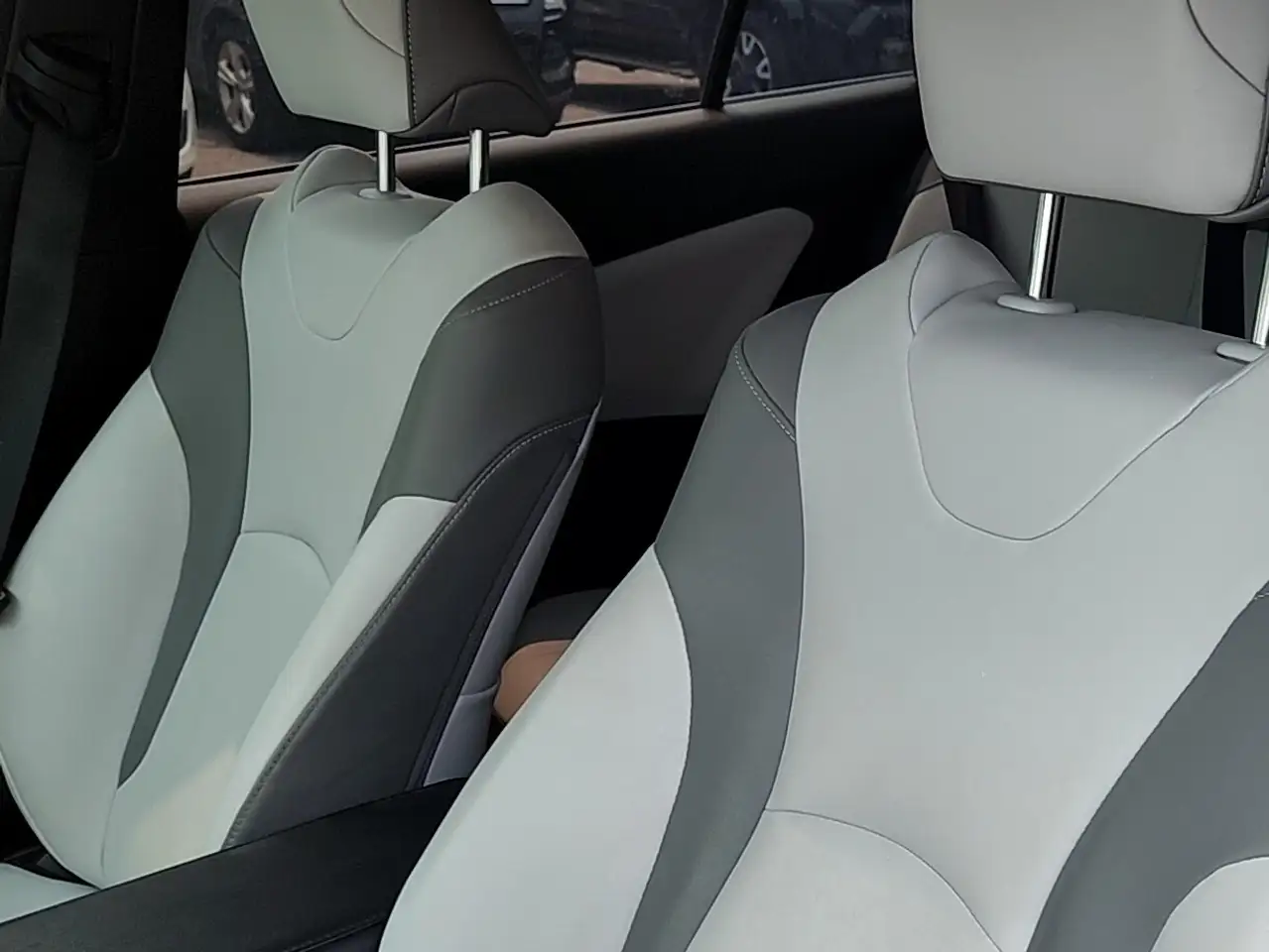 Toyota Prius Prime снимка Toyota Prius Prime