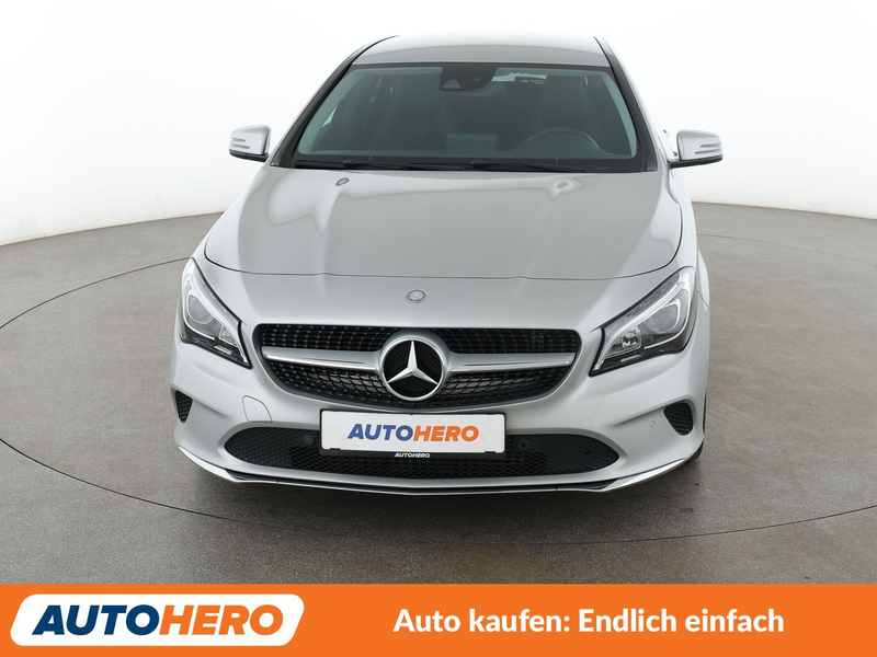Mercedes-Benz CLA 220 CLA 220 Shooting Brake 4Matic Urban — photo 9