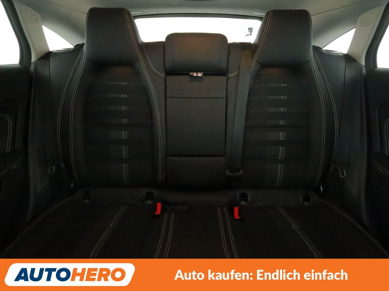 Mercedes-Benz CLA 220 CLA 220 Shooting Brake 4Matic Urban — photo 15