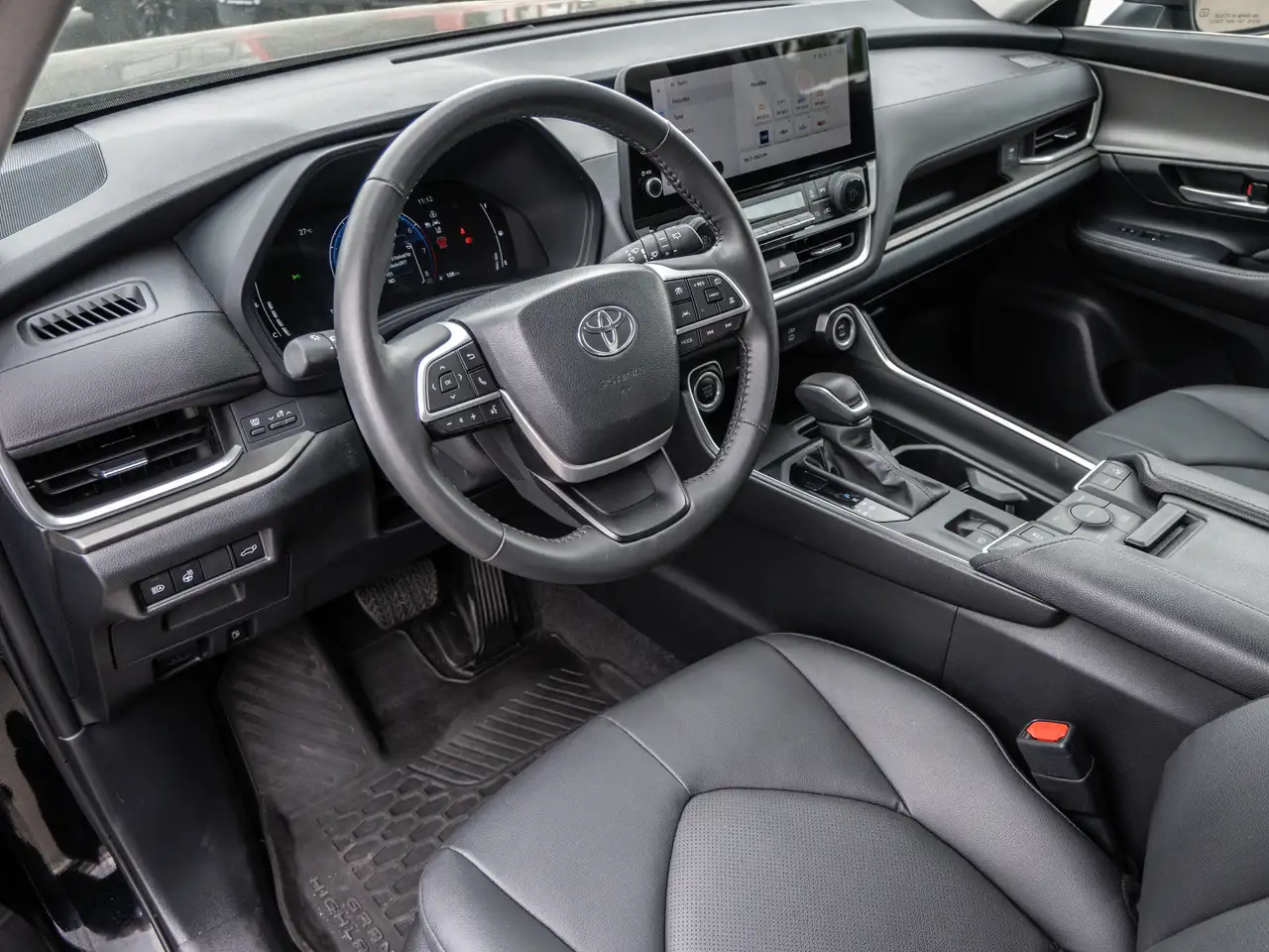 Toyota Grand Highlander fotografie Toyota Grand Highlander