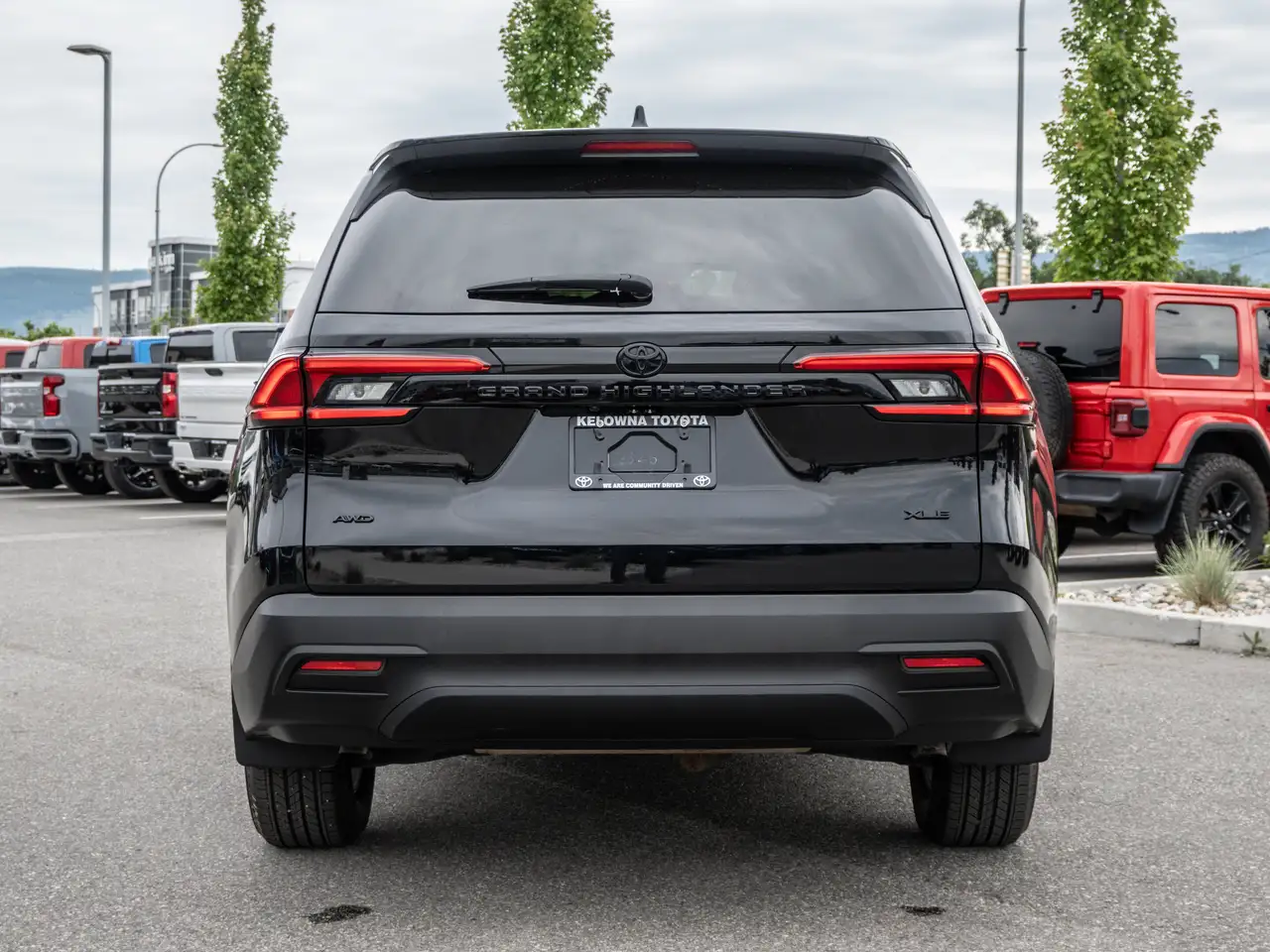 Toyota Grand Highlander fotografie Toyota Grand Highlander