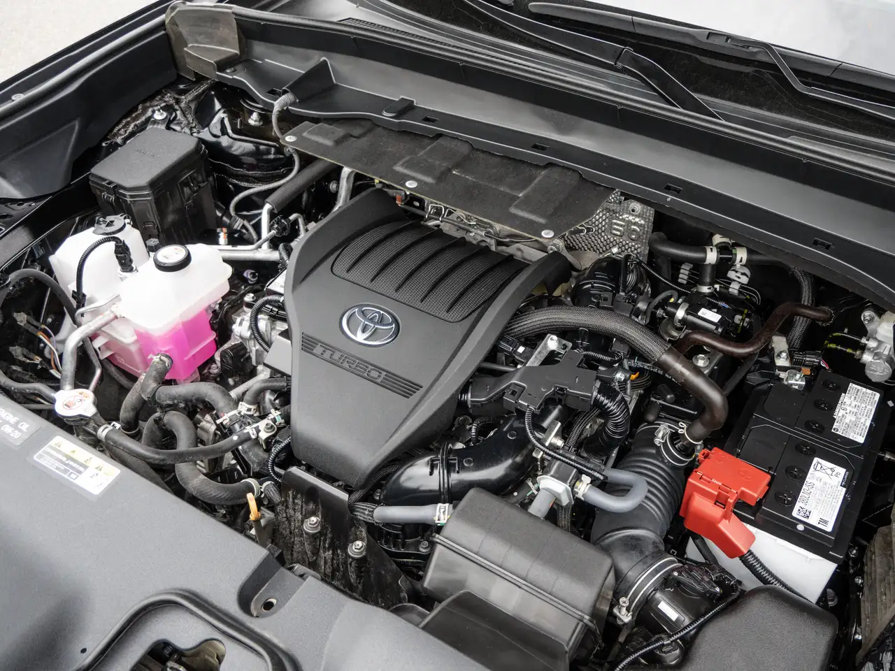 Toyota Grand Highlander fotografie Toyota Grand Highlander