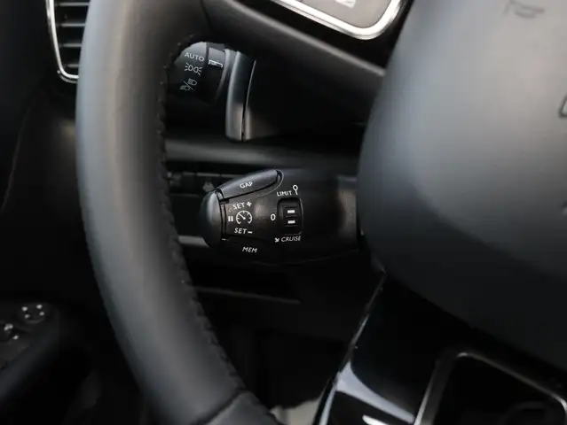 Citroen C5 Aircross view 8