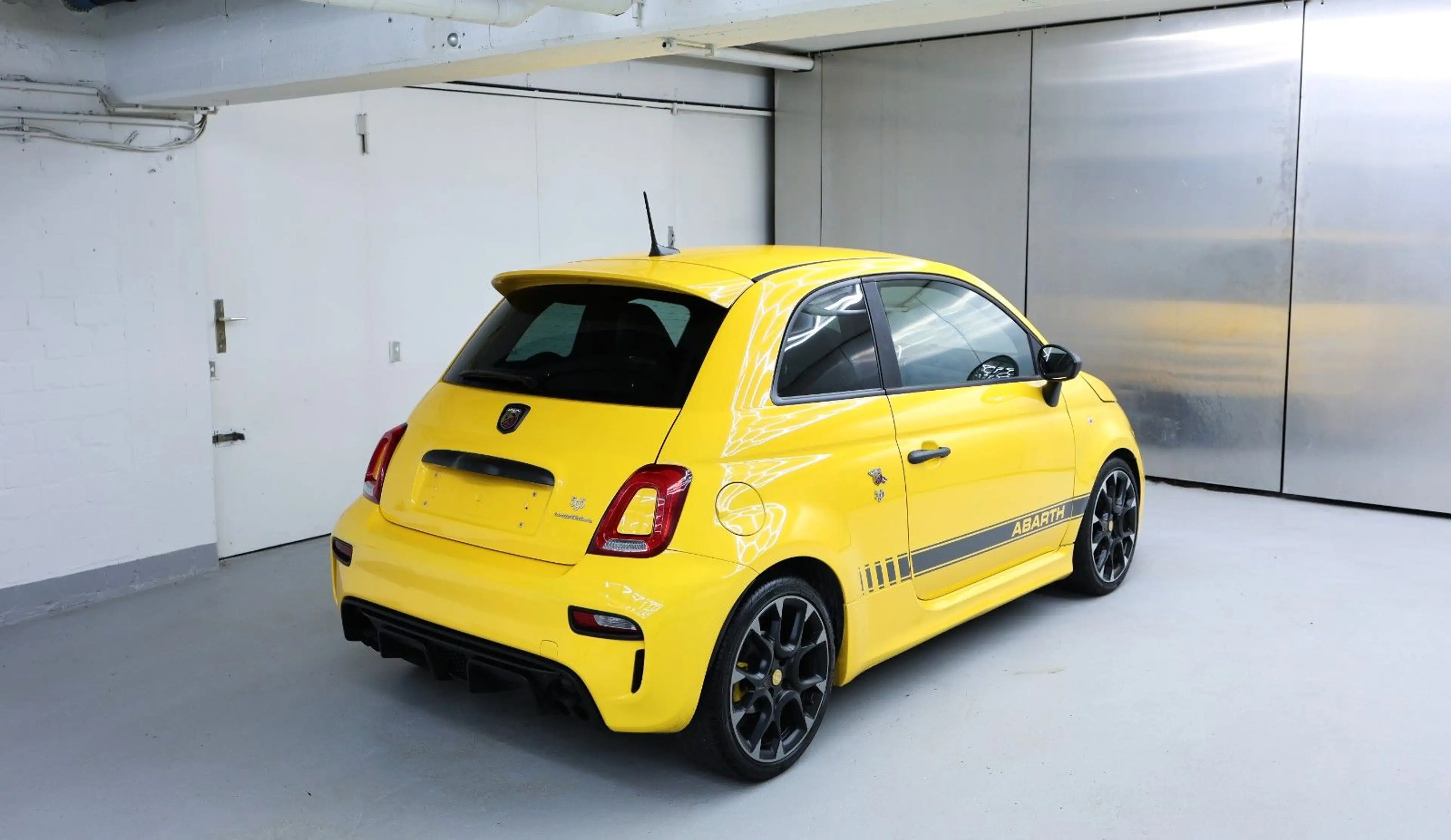 Abarth 595 Competizione Sabelt — photo 6