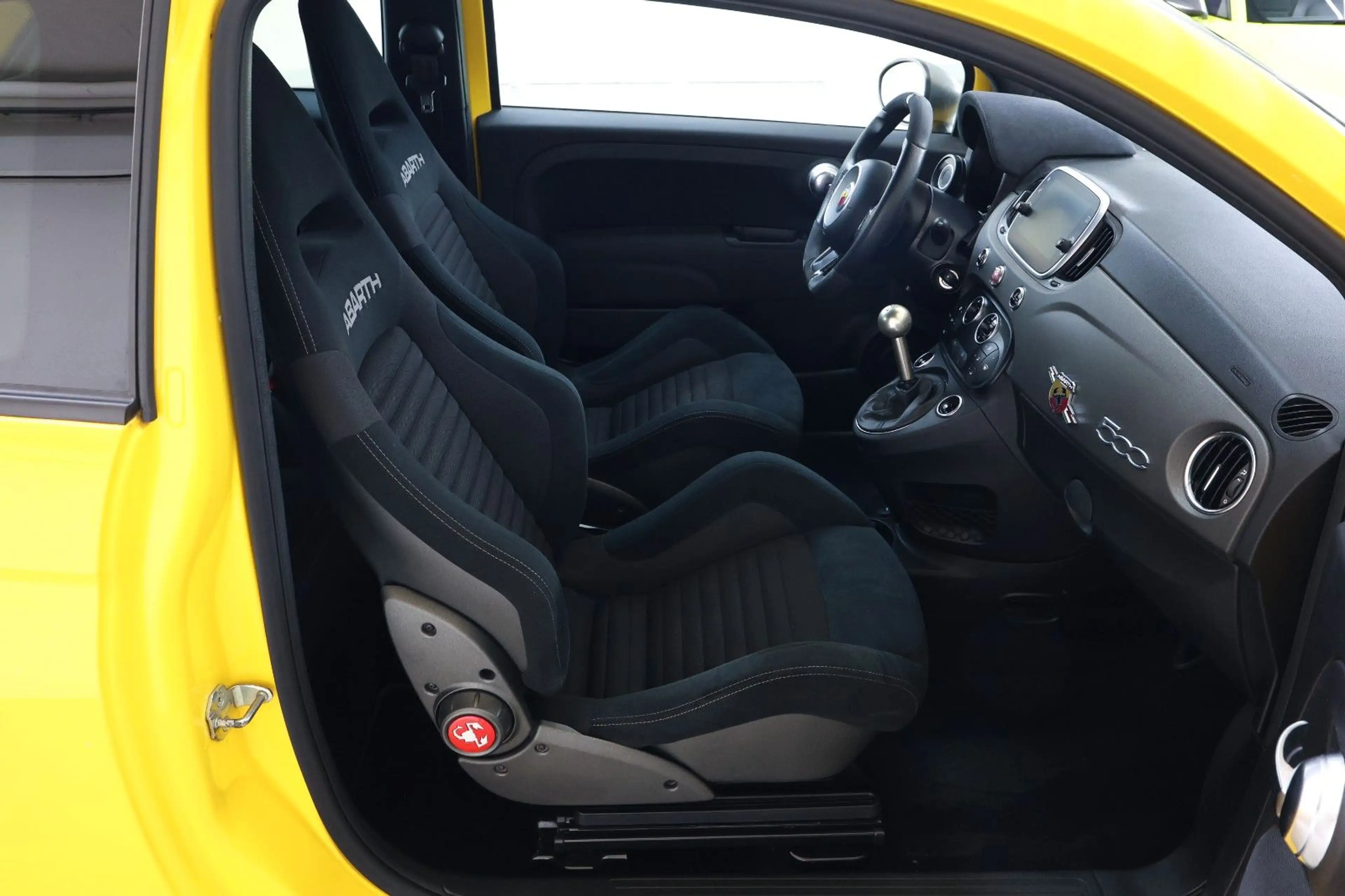 Abarth 595 Competizione Sabelt — photo 13