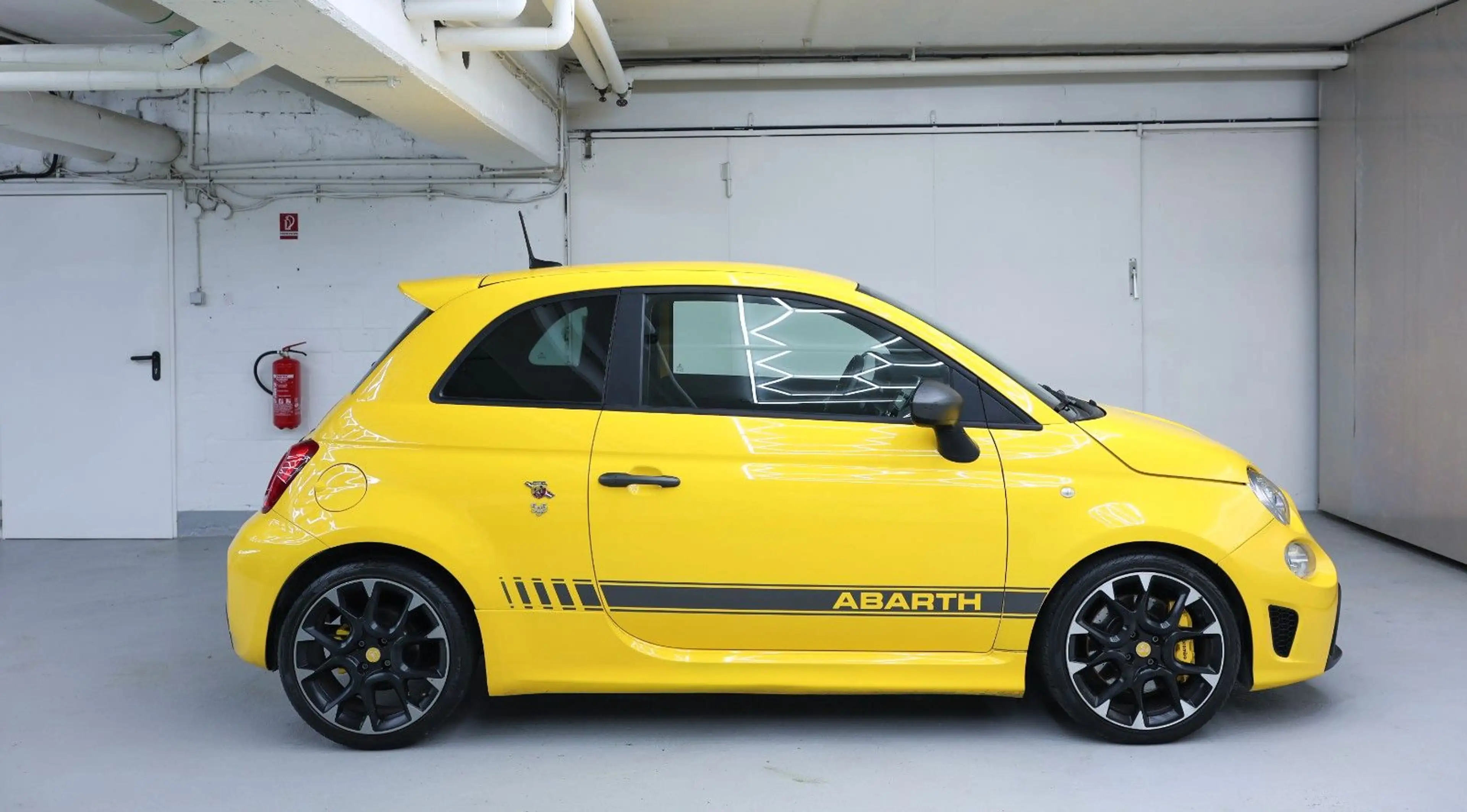 Abarth 595 Competizione Sabelt — photo 8