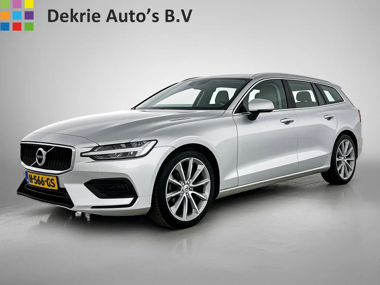 Volvo V60 2.0 D3 150PK Momentum Pro / Leder-sportstoelen / P Grigio - 1
