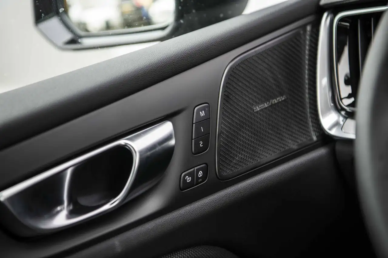 Volvo V60 2026 — фото 12