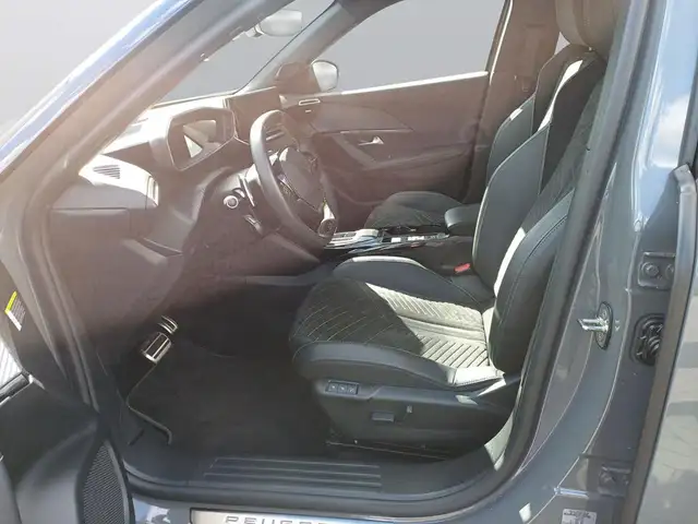 Peugeot 2008 view 13