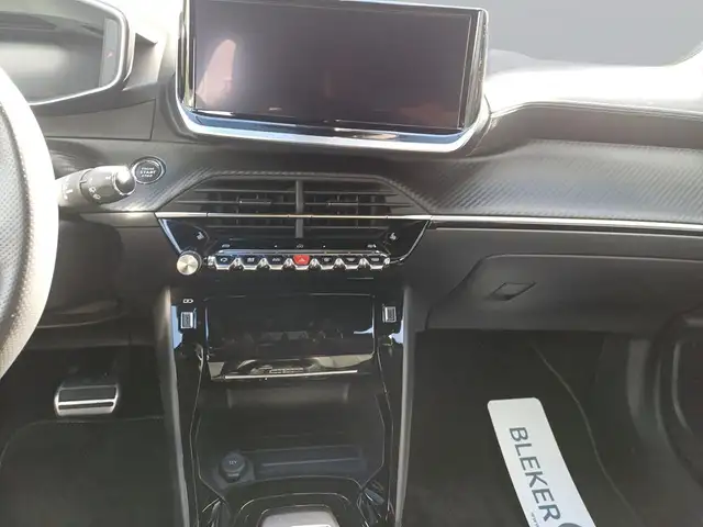Peugeot 2008 view 14