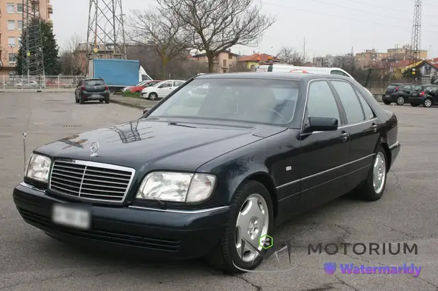 Mercedes-Benz S 320 W140