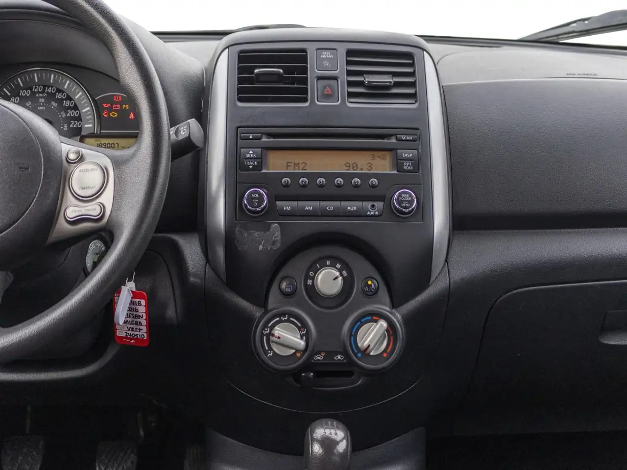 Nissan Micra снимка Nissan Micra