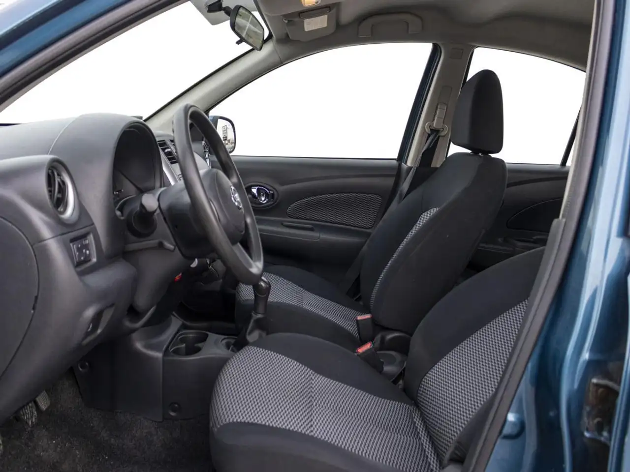 Nissan Micra снимка Nissan Micra