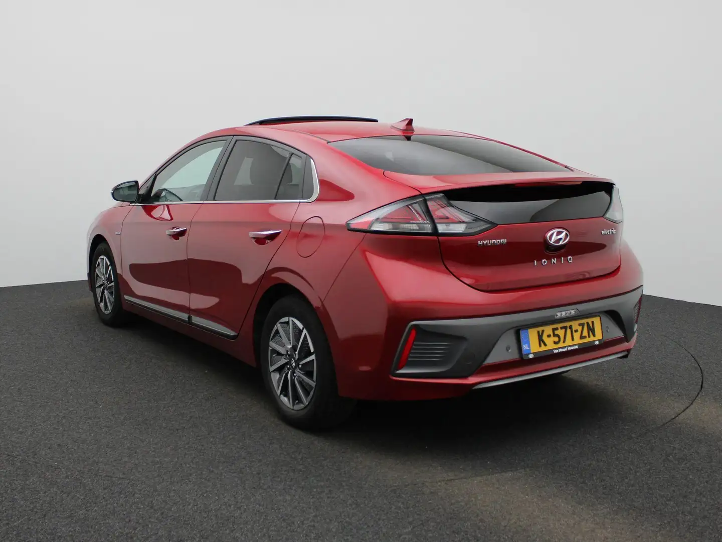 Hyundai IONIQ Premium EV 38 kWh | Warmtepomp | Stoelkoeling/Verw Rosso - 2