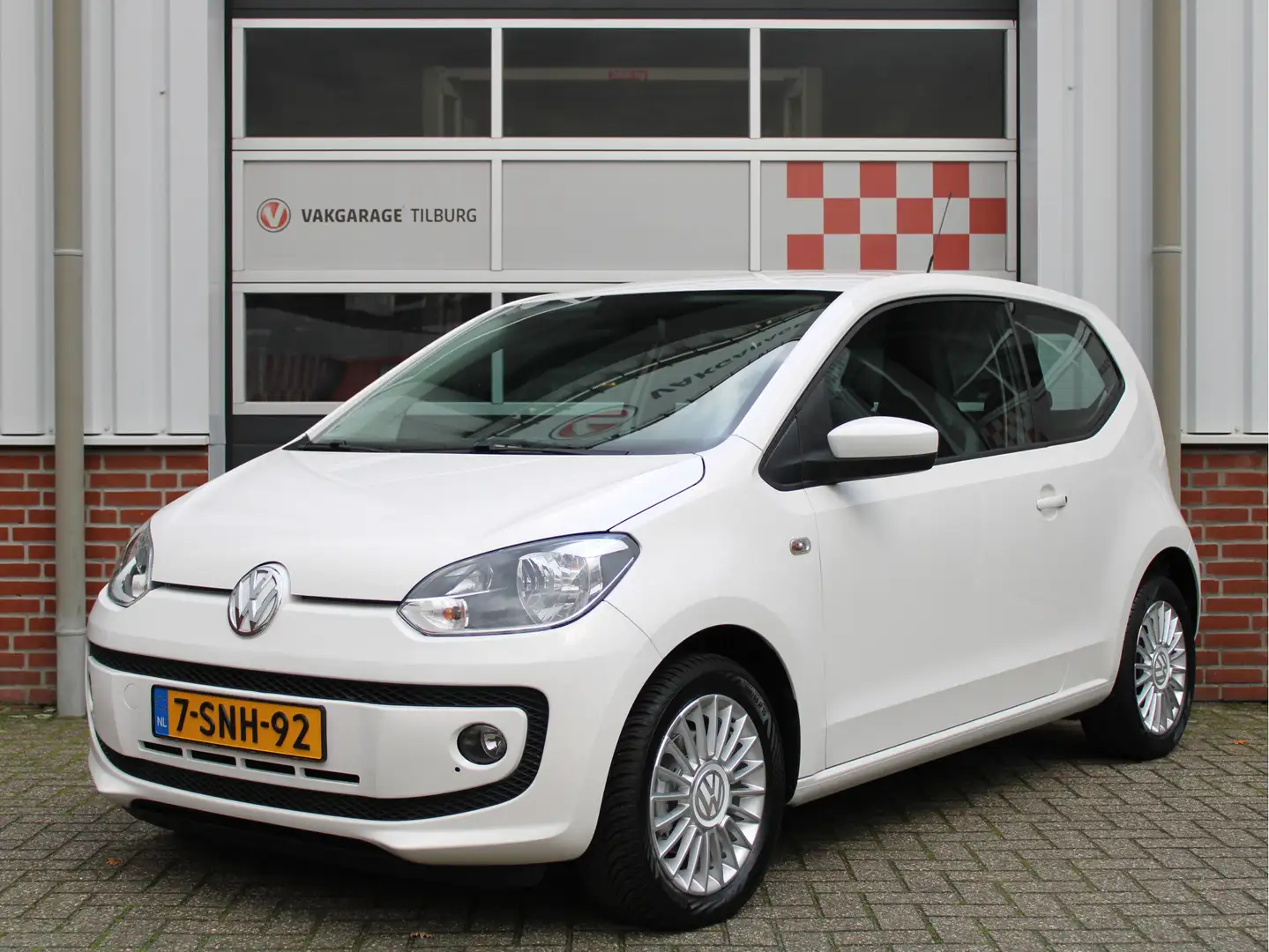 Volkswagen up! 1.0 60PK High up! /AIRCO/Stoelverwarming/CV/15'LM/ Blanc - 1
