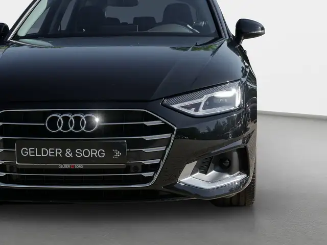 Audi A4 view 12