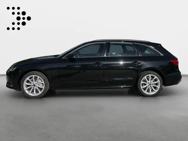 Audi A4 view 3