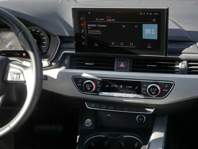Audi A4 view 6