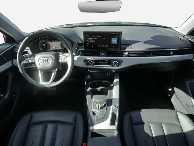 Audi A4 view 5