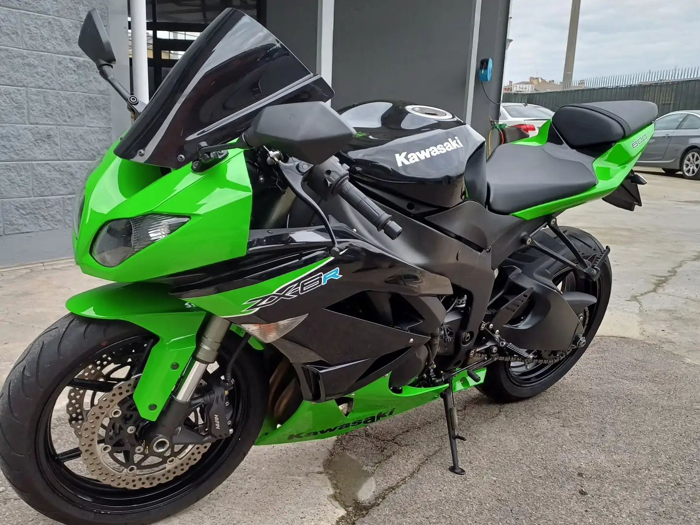 Kawasaki Ninja ZX-6R R Verde - 2