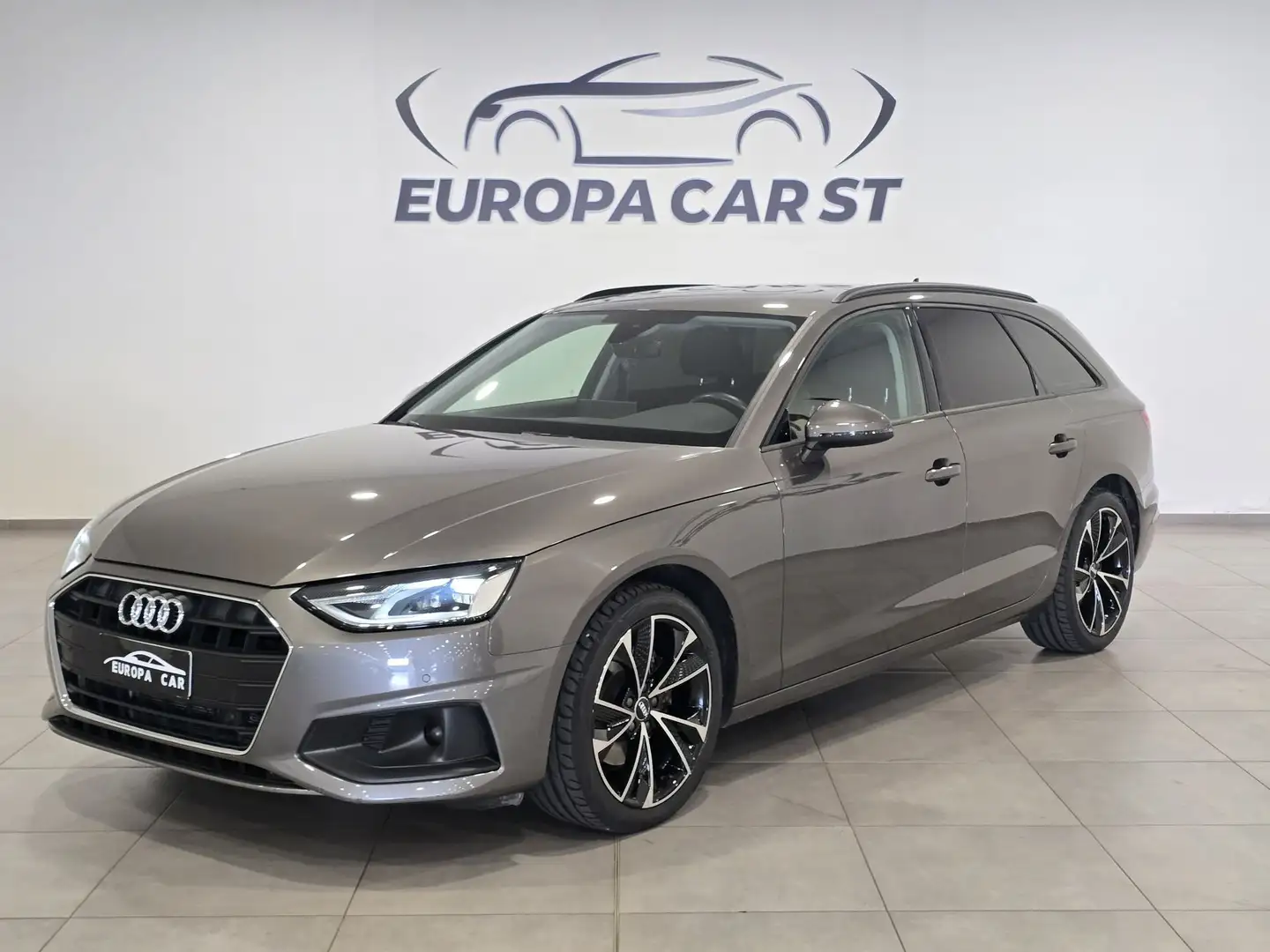 Audi A4 Avant 30 TDI/136 CV S tronic S line edition Marrón - 1