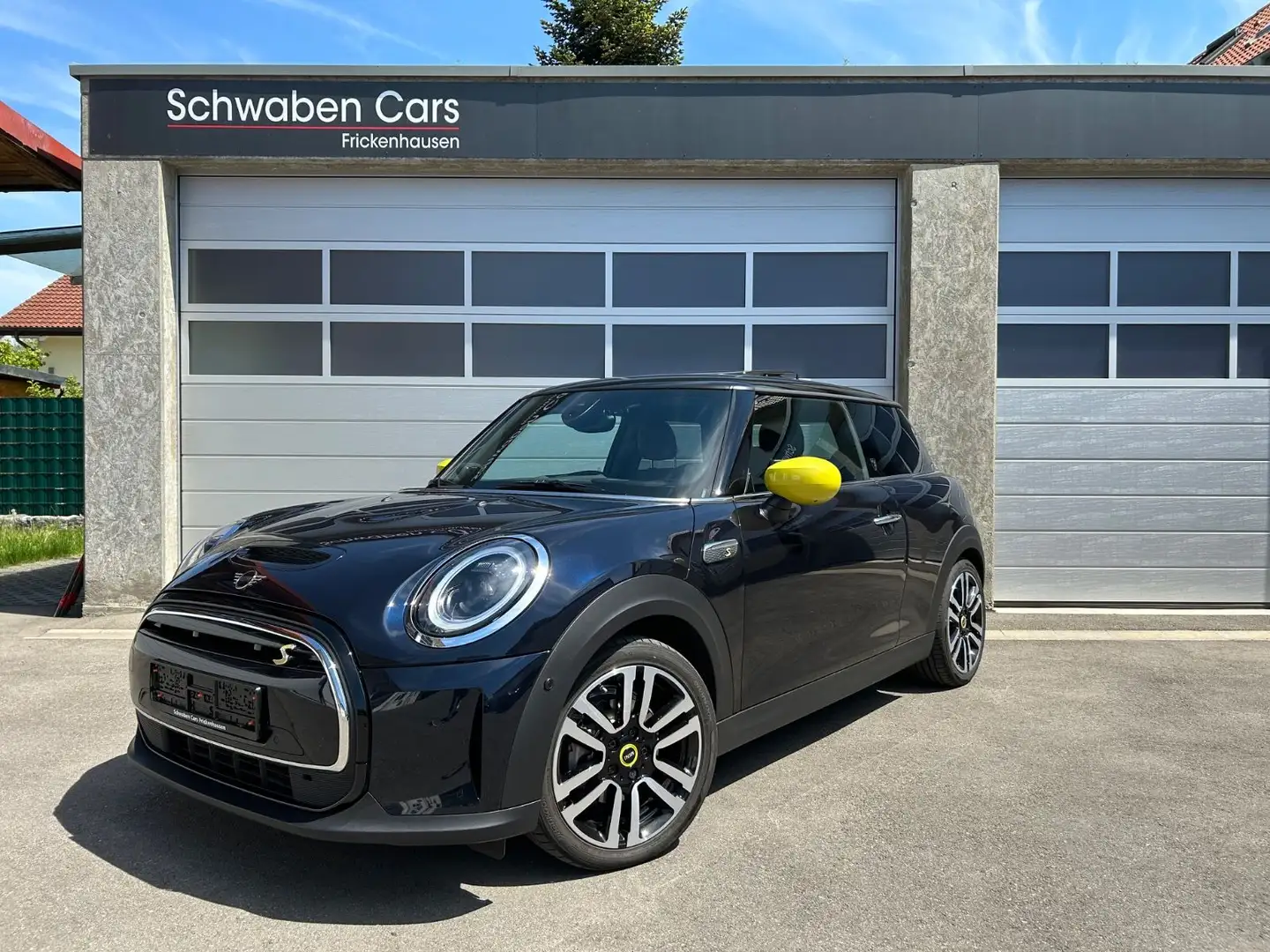 MINI Cooper SE "YOURS" Panoramadach HUD HiFi H&K 17" Schwarz - 1