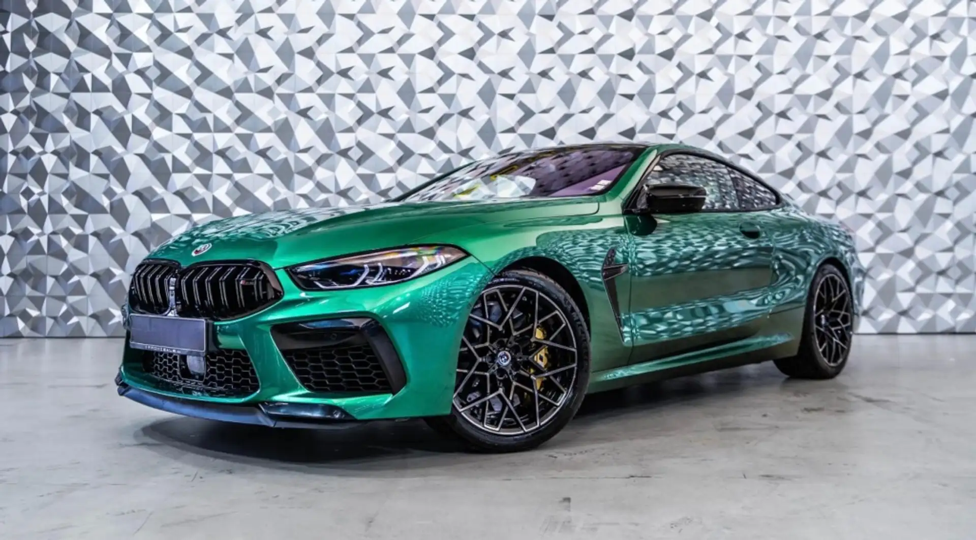 BMW M8 Coupé Competition Verde - 1