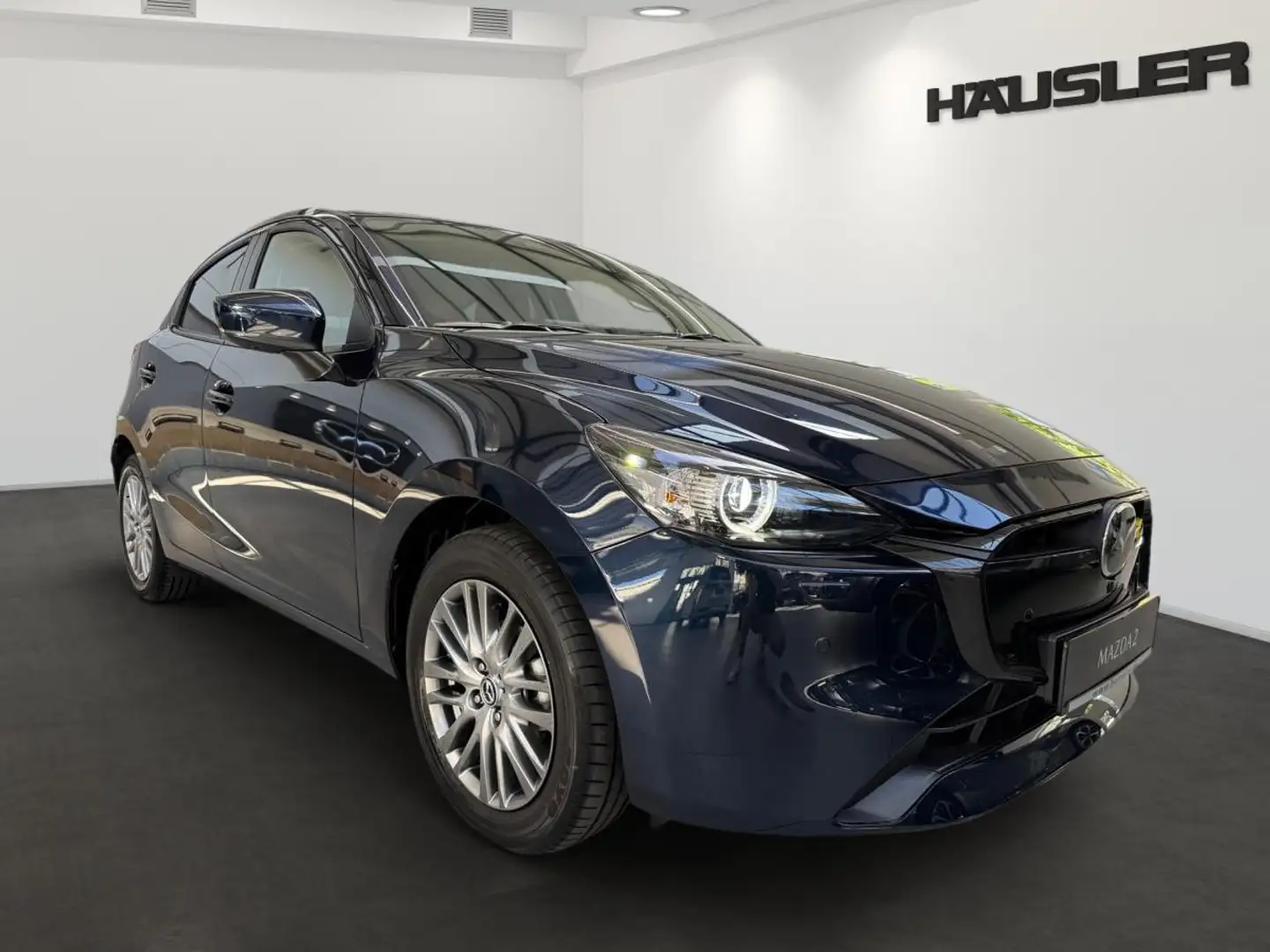 Mazda 2 G-115 Exclusive-Line mit Driver-Assistance Paket i Grau - 2