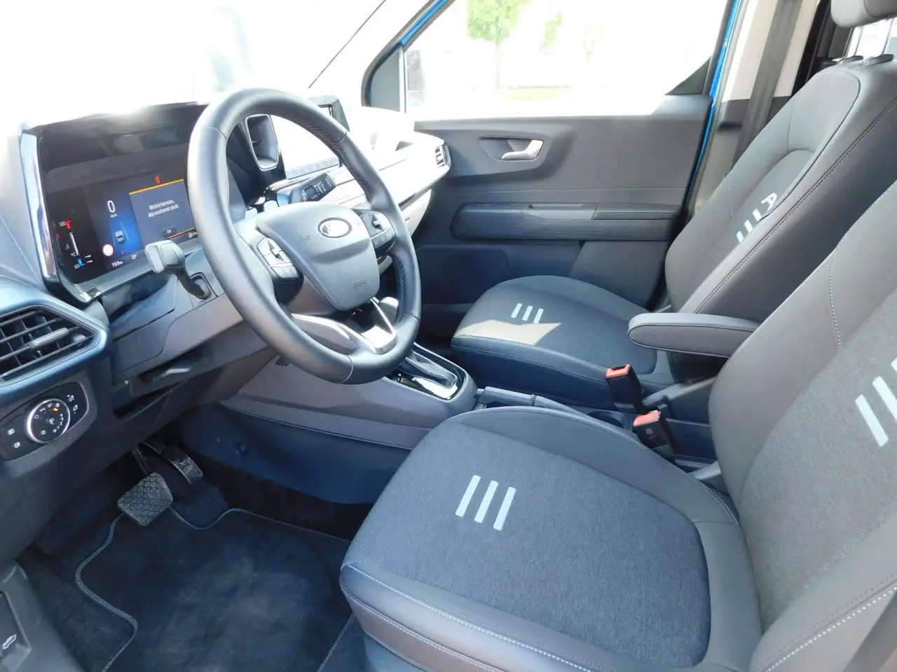 Ford Tourneo Courier Active 1.0 Autom. 4 J. Garantie 10