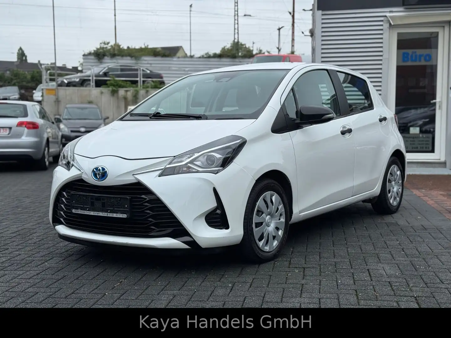 Toyota Yaris Hybrid Klimaautom/Automatik/1.Hand Blanc - 2