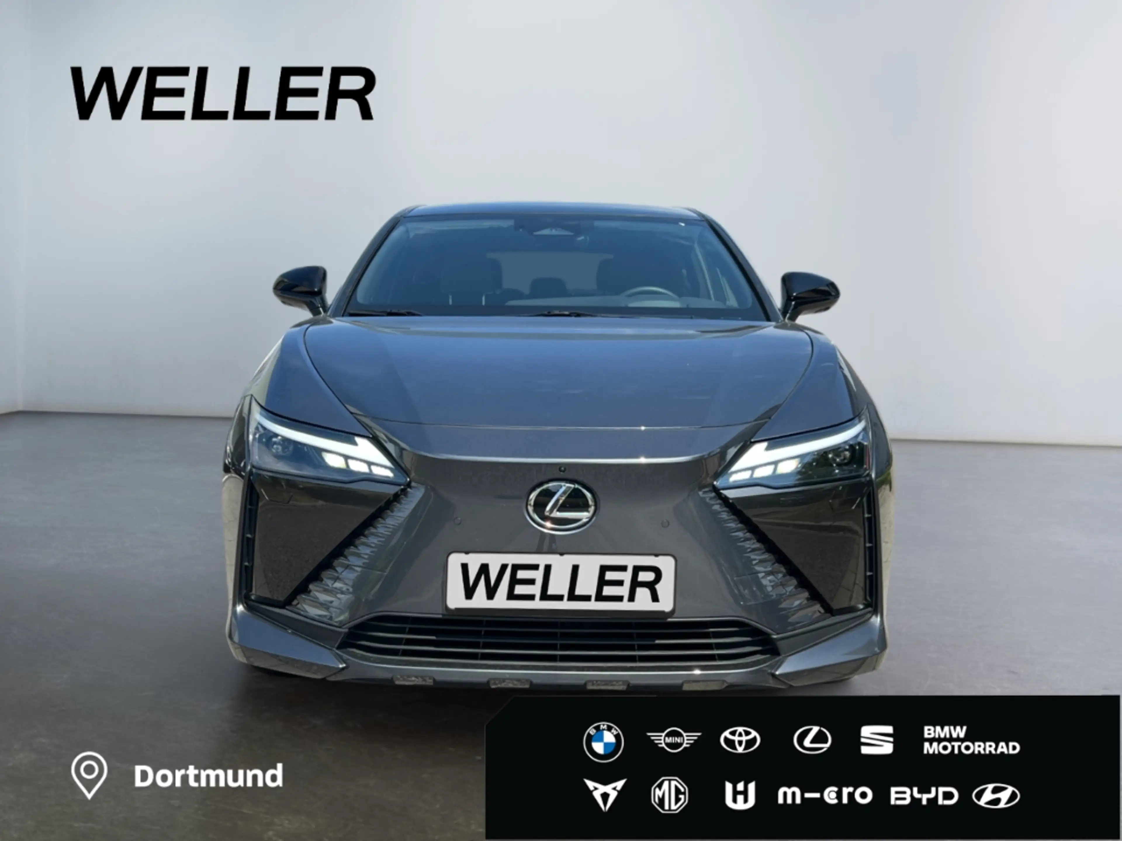 Lexus RZ 450E MIT LUXURY PAK *HUD*Pano*RCam*SHZ* — photo 2