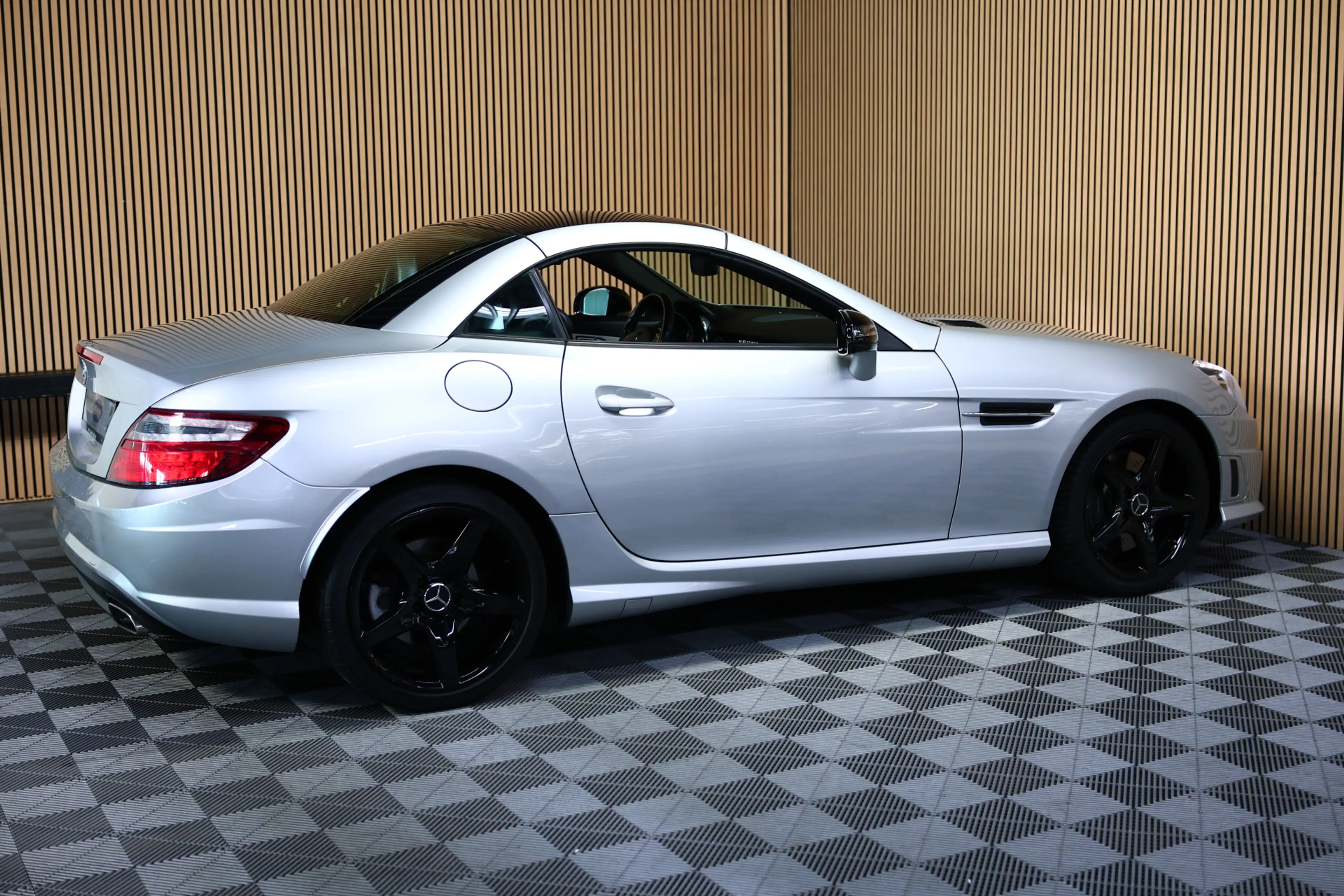 Mercedes-Benz SLK 250 AMG AUT NAVI PANO AIRSCARF STOELVW ECC "11 — photo 8
