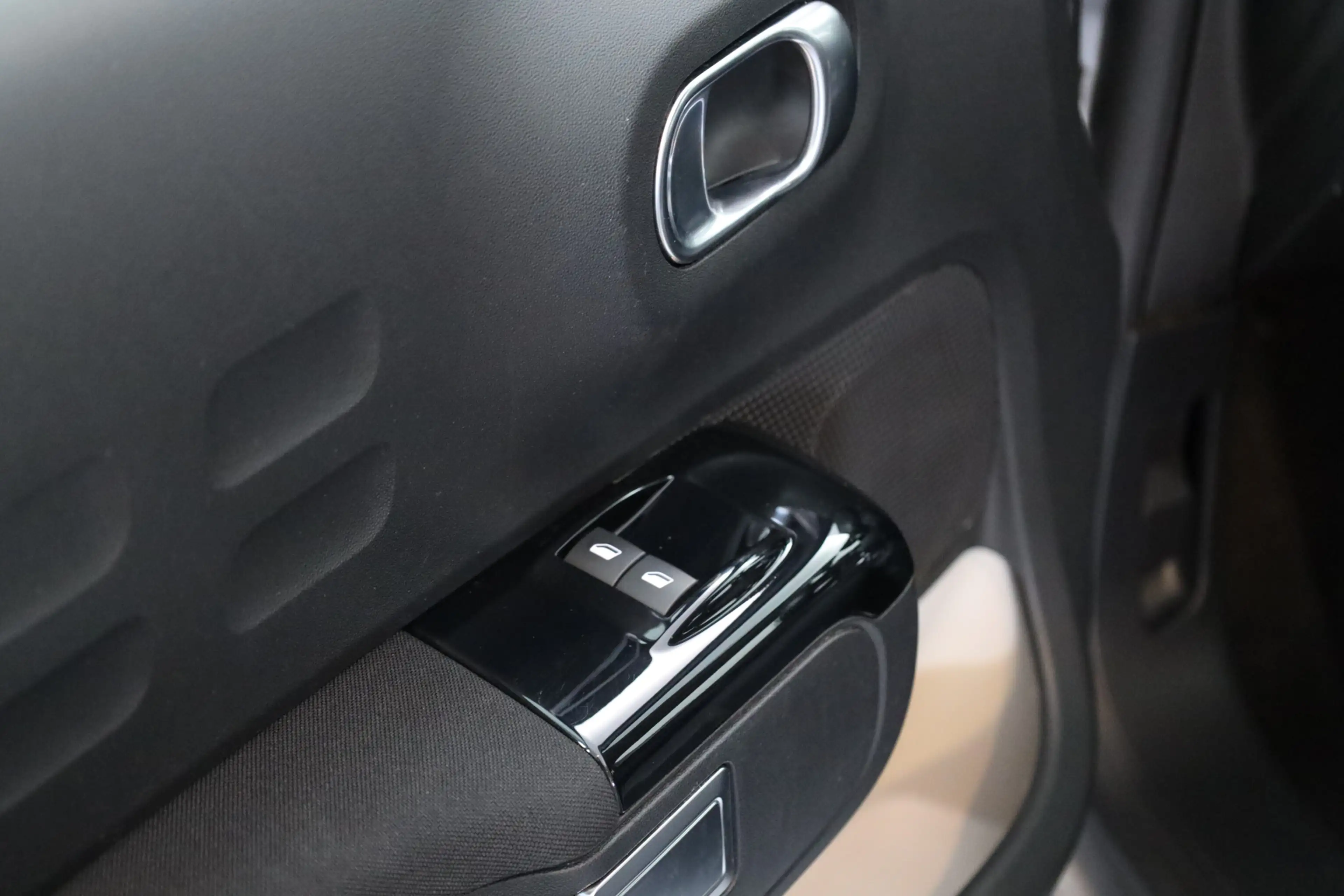 Citroen C3 PT 110 Shine Automaat-6 Carplay/Android auto | 17" — photo 23